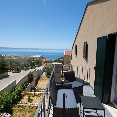 Apartments Denis Makarska Exterior foto
